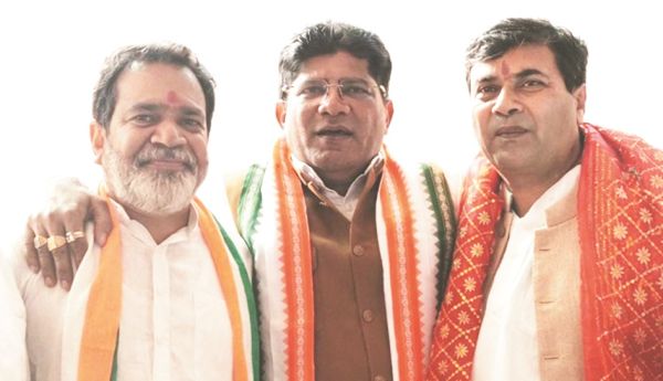 शंकराचार्य का अपमान, कांग्रेसियों ने की निंदा