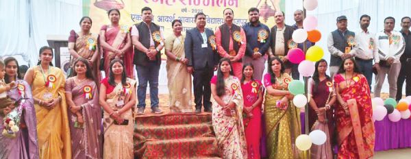 एकलव्य आदर्श आवासीय विद्यालय राजपुर में स्नेह सम्मेलन व सांस्कृतिक कार्यक्रम