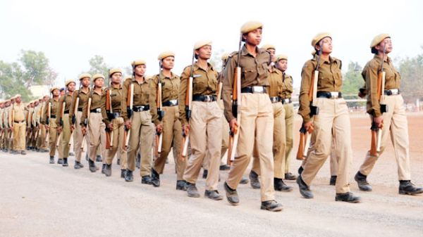 लाल बाग परेड मैदान में  गणतंत्र दिवस की तैयारी जोरों पर