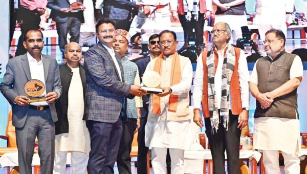 राज्य में सडक़ दुर्घटनाओं से हर साल 7 हजार मौतें, हेलमेट अवश्य पहनें-साय