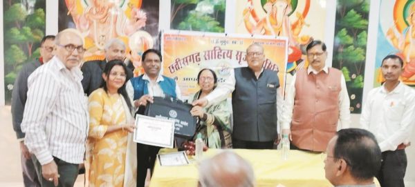 बसंत पंचमी पर छंद मुक्त कविता में जीवंत हुए महाप्राण कवि निराला