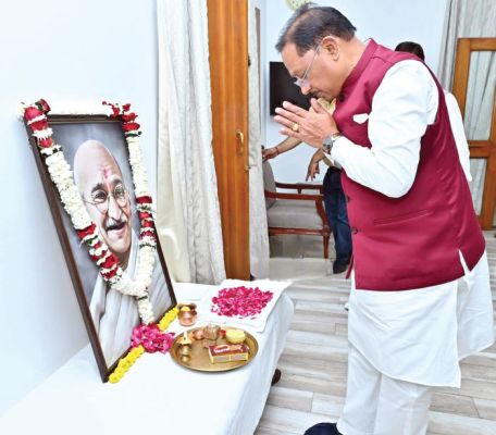 राष्ट्रपिता को हर खासो आम की श्रद्धांजलि उनके विचार आज भी प्रासंगिक