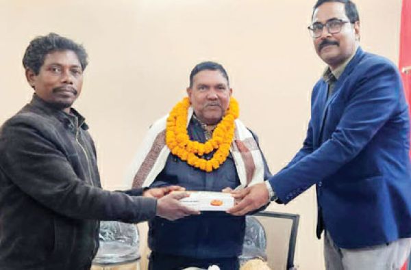  प्रधान पाठक गुप्तेश्वर तिवारी सेवानिवृत्त