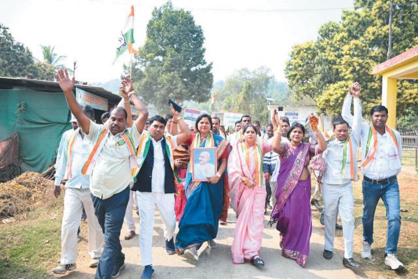मनरेगा बचाव संग्राम: कांग्रेस का धरना, पदयात्रा और सांकेतिक चक्काजाम