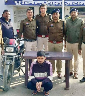 चरित्र शंका पर युवती की हत्या, आरोपी प्रेमी गिरफ्तार