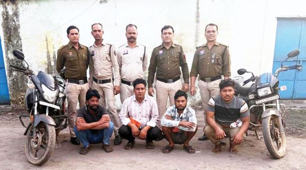 पेट्रोलक र्मियों से मारपीट, चार आरोपी गिरफ्तार