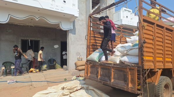 धान खरीदी व्यवस्था को लेकर अवैध परिवहन और खपाने आरोप