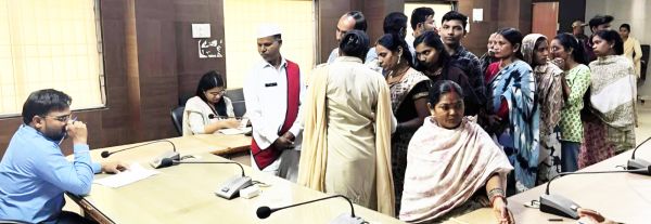 90 आवेदनों पर कार्रवाई के निर्देश, कई मामलों का समाधान