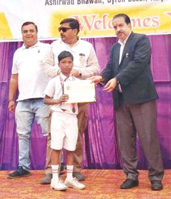 आशीर्वाद हायर सेकेंडरी इंग्लिश स्कूल में विज्ञान प्रदर्शनी