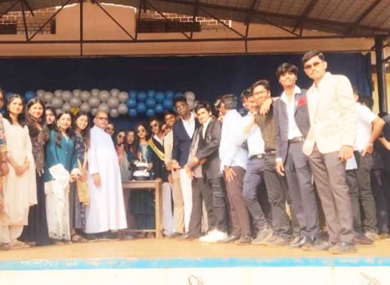 12वीं के विद्यार्थियों के लिए आशीर्वाद समारोह