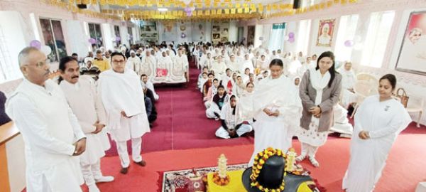 ब्रह्माकुमारी ईश्वरीय विवि में हर्षोल्लास से मनाई 90वीं शिव जयंती