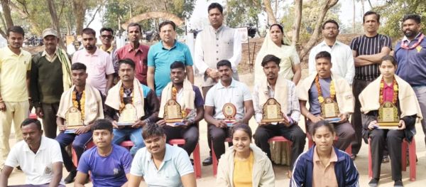 अर्धसैनिक बल में मगरलोड के 6 युवक-युवतियों का चयन