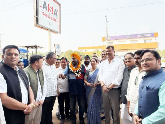 पीसीसी के प्रभारी महामंत्री मलकीत सिंह का बलौदाबाजार आगमन पर स्वागत
