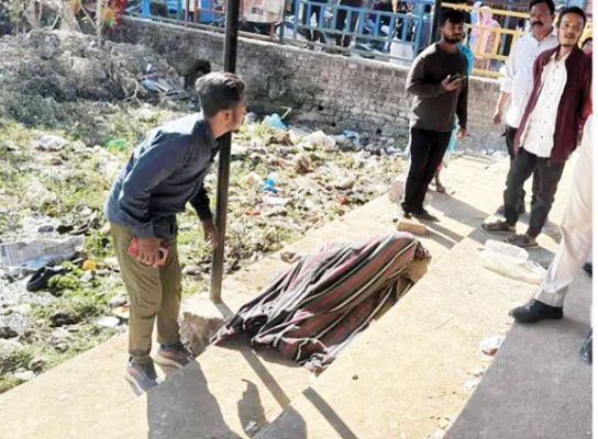 जोड़ा तालाब में मिली युवक की लाश, परिजनों ने जताई हत्या की आशंका