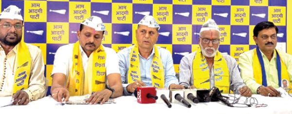 10 को सीएम निवास घेरेगी आप