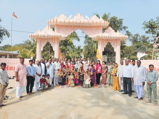 वैदिक मंत्रोच्चार के बीच जमड़ी के भवानी मंदिर का लोकार्पण