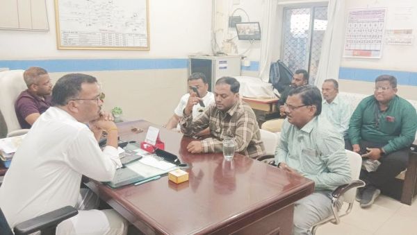 अधूरे रेलवे अंडरब्रिज पर नागपुर डिवीजन के अभियंता से सीधी बात