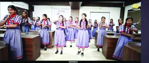 छत्तीसगढ़ी फिल्म के गीत में यूनिफॉर्म के इस्तेमाल पर आपत्ति, अभिभावकों में रोष