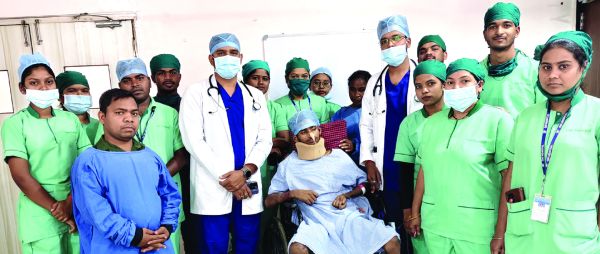 सडक़ दुर्घटना के गंभीर मरीज को मिला जीवन