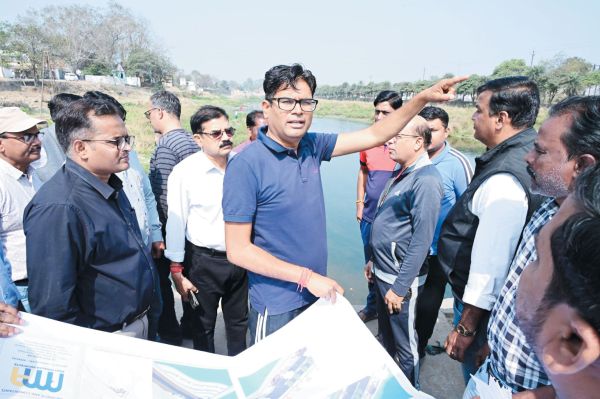 वित्त मंत्री ने रायगढ़ में विभिन्न विकास कार्यों की प्रगति का किया निरीक्षण