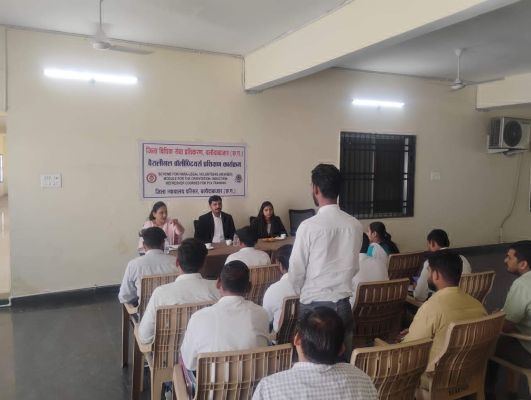 पैरालीगल वॉलंटियर्स का प्रशिक्षण