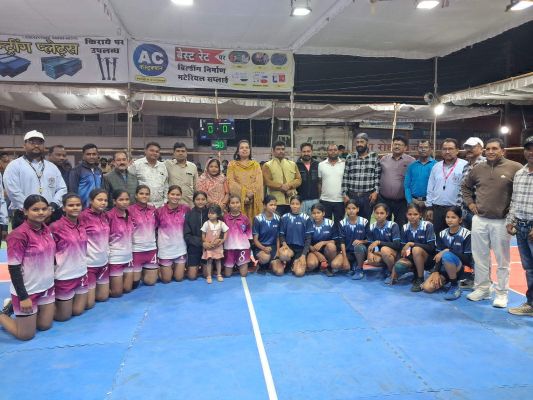 महिला-पुरुष कबड्डी स्पर्धा