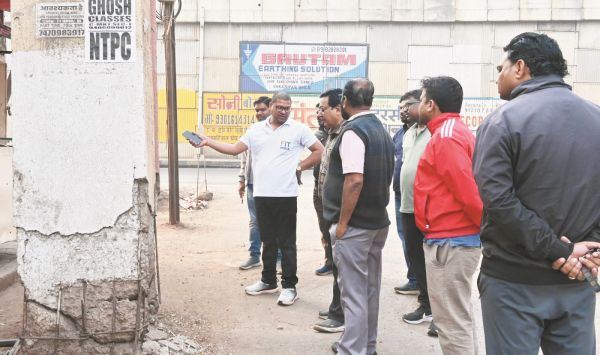 जर्जर भवनों का पुनर्निर्माण होगा