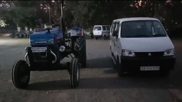 सोशल मीडिया पर स्टंट का वीडियो फैला,  गाडिय़ां जब्त, पुलिस ने 8 को पकड़ा