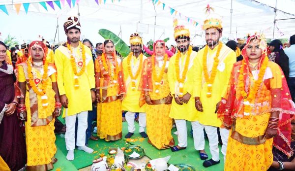 मुख्यमंत्री कन्या विवाह : बेमेतरा में 143 जोड़े परिणय सूत्र में बंधे