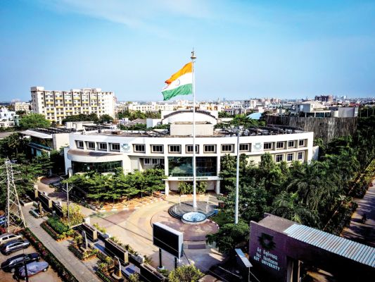  92.5 प्रतिशत प्लेसमेंट, 51 लाख तक सालाना  पैकेज, कीट 2025 बैच की शानदार सफलता