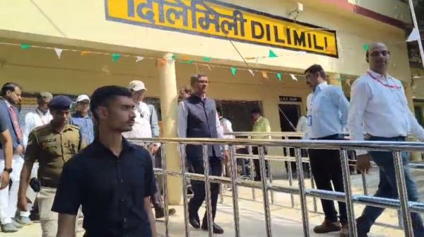 ईको के जीएम पहुंचे जगदलपुर, किया स्टेशन का निरीक्षण