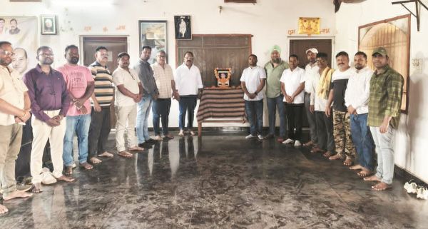 कांग्रेसियों ने मनाई श्यामा चरण की जयंती