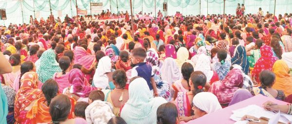 मितानिनों का समाज में सेवा समर्पण कार्य अतुलनीय व सराहनीय-जिपं अध्यक्ष