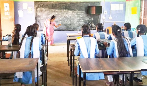 करगा हायर सेकेंडरी शाला में उपचारात्मक शिक्षण