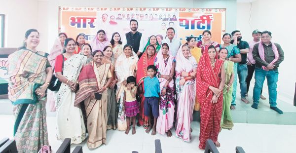 महिला संवाद में केंद्रीय बजट पर चर्चा