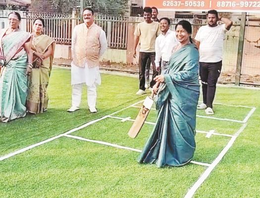 दुर्ग शहर का पहला टर्फ क्रिकेट ग्राउंड का निर्माण