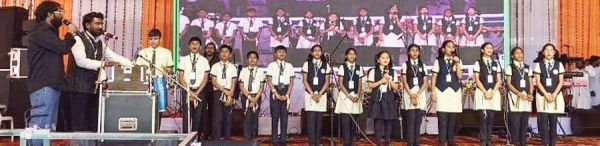 मैनपाट कार्निवल में माउंट लिट्रा ज़ी स्कूल की सहभागिता