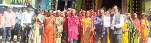 रेंजर व फॉरेस्ट गार्ड पर जंगल भूमि बेचने का आरोप, ग्रामीणों ने मुख्य वन संरक्षक से की शिकायत