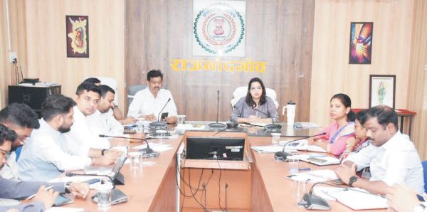 गुणवत्तापूर्ण गिरदावरी के लिए करें प्रमाणिक रिपोर्टिंग-सीईओ