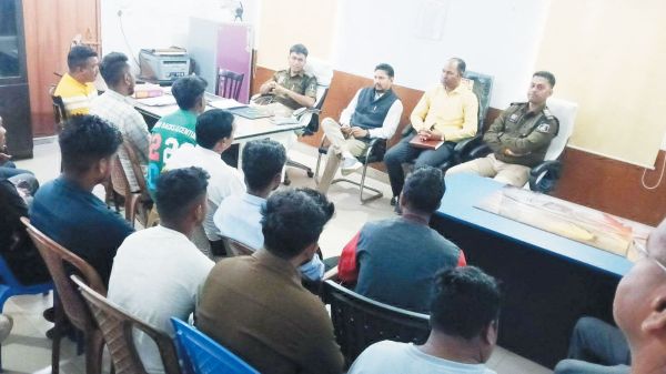 बोर्ड परीक्षा के मद्देनजर डीजे संचालकों व होटल-मैरिज गार्डन प्रबंधकों की बैठक