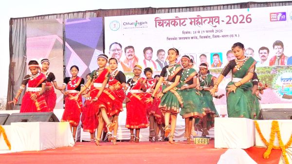 चित्रकोट महोत्सव: बस्तर की सांस्कृतिक धरोहर और आधुनिक कला के संगम से गूंज उठा ‘नियाग्रा’ का तट