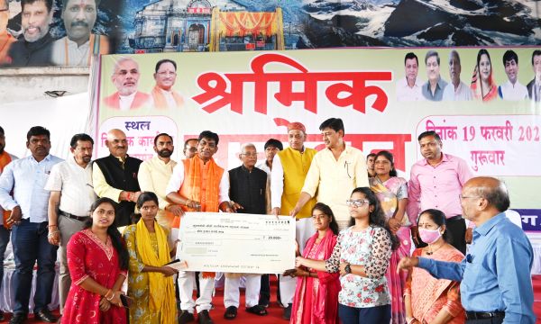 श्रमिक प्रदेश के विकास और अर्थव्यवस्था की रीढ़-डॉ. रामप्रताप