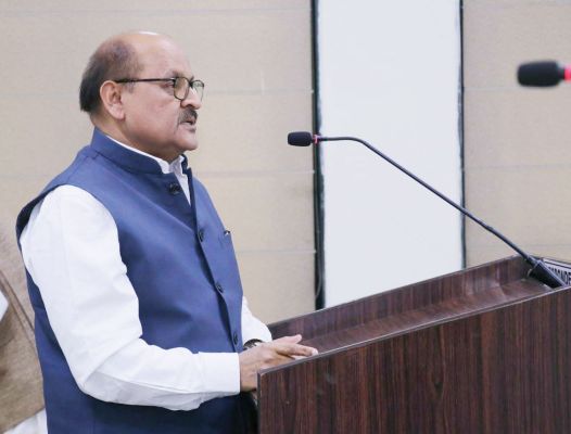 स्मार्ट मीटर व्यवस्था पर आयोग में उठे सवाल