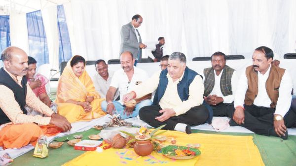 पर्यटन एवं संस्कृति मंत्री ने ढाई करोड़ के विकास कार्यों का किया भूमिपूजन
