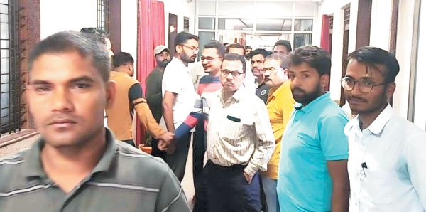 कोकोड़ी मक्का प्रोसेसिंग प्लांट के 40 से अधिक कर्मियों को एक माह से नहीं मिला वेतन