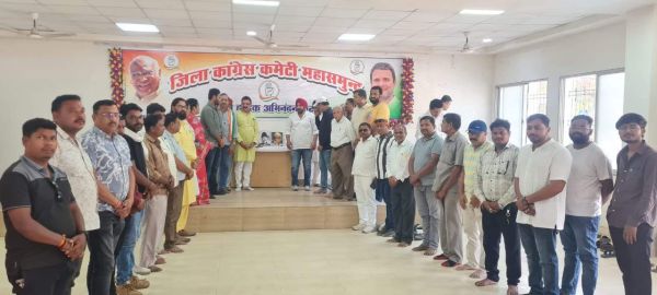 कस्तूरबा गांधी, मौलाना आजाद,  खूबचंद बघेल को किया नमन