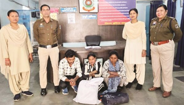 अवैध गांजा के साथ दो महिला सहित तीन आरोपी गिरफ्तार