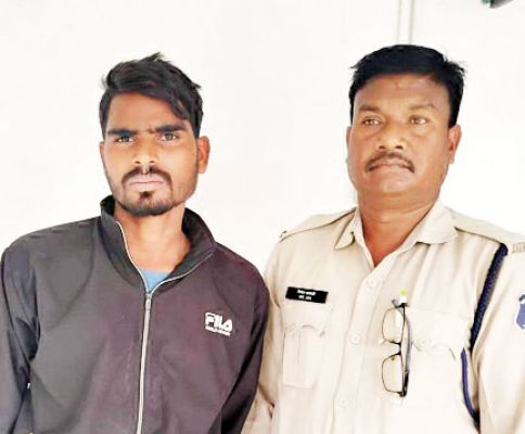 नगदी व मोबाइल झपटमारी का फरार आरोपी गिरफ्तार