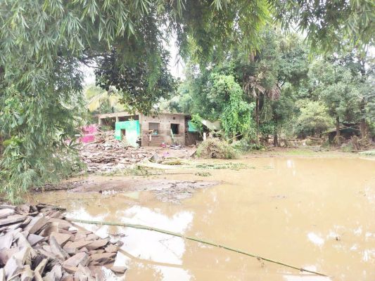 7 माह बाद भी  मकान अधूरा