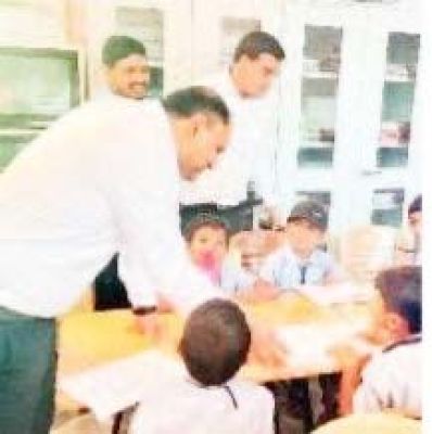 अपर कलेक्टर  ने स्कूल -अस्पताल का किया निरीक्षण